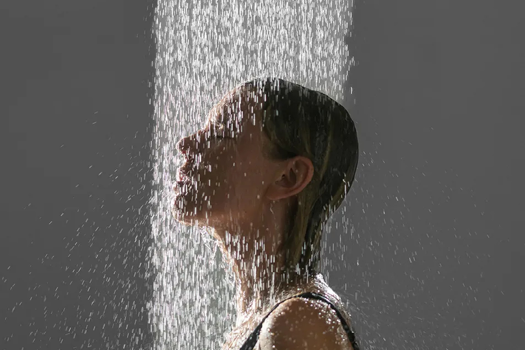 Duche de Chuva Aquaform Essentia — aplicação em ambiente