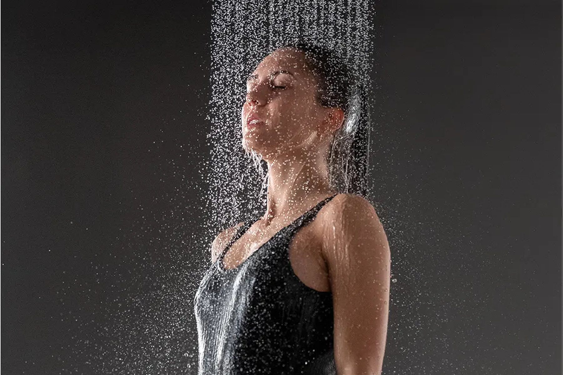Duche de Chuva Aquaform Essentia — aplicação em ambiente