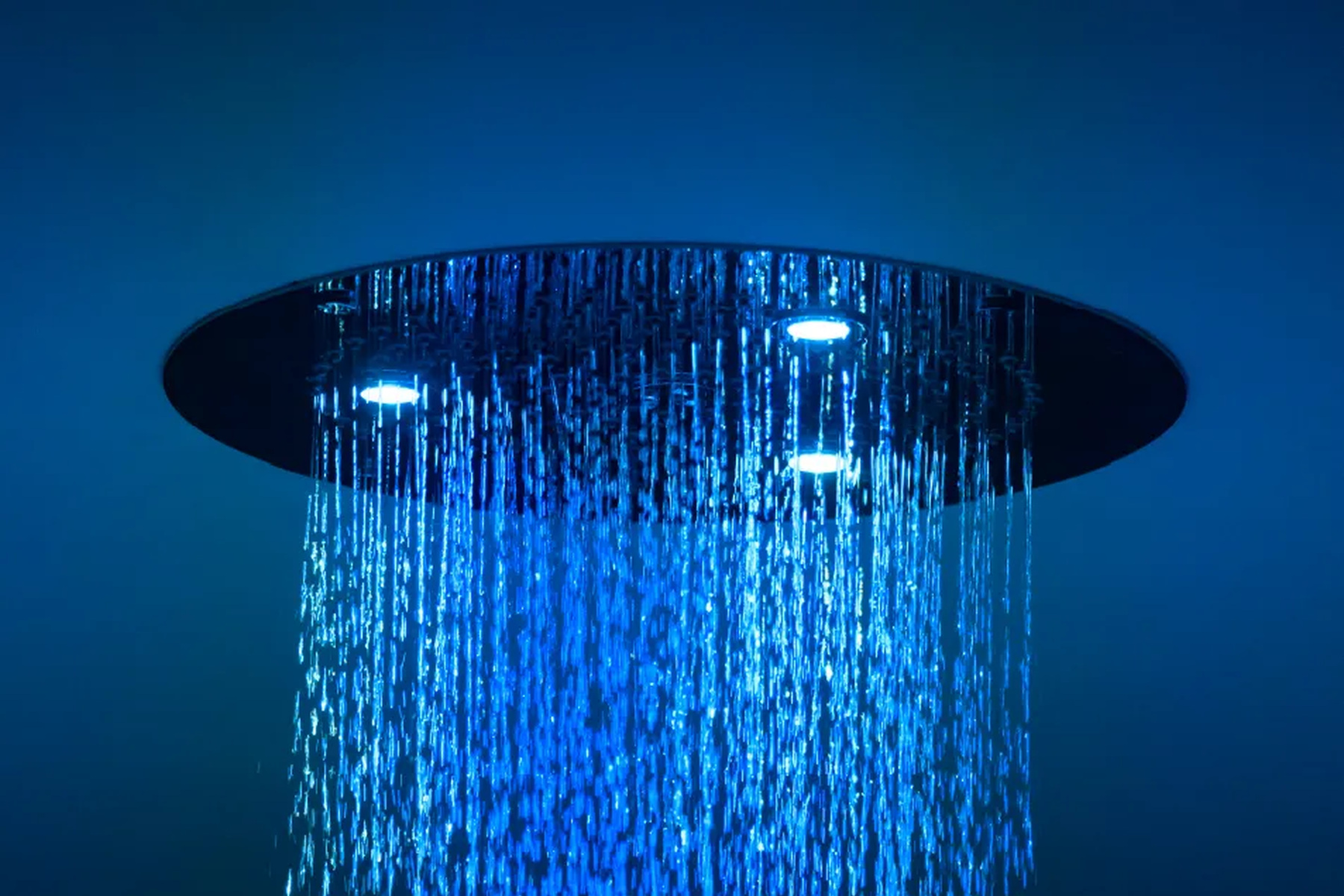Duche com Iluminação Aquaform Lumina — aplicação em ambiente