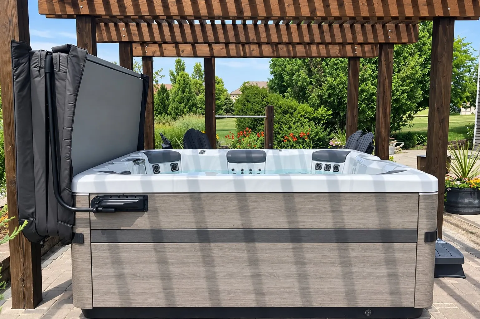 Spa Bullfrog A7L